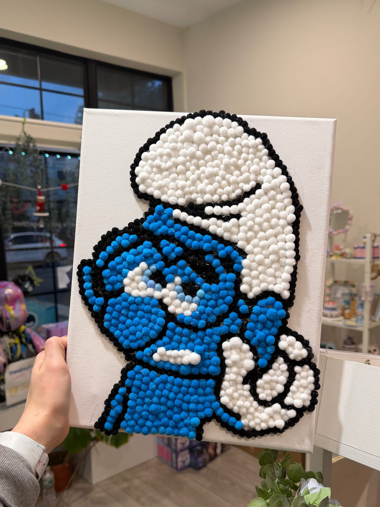 Pompom ball art