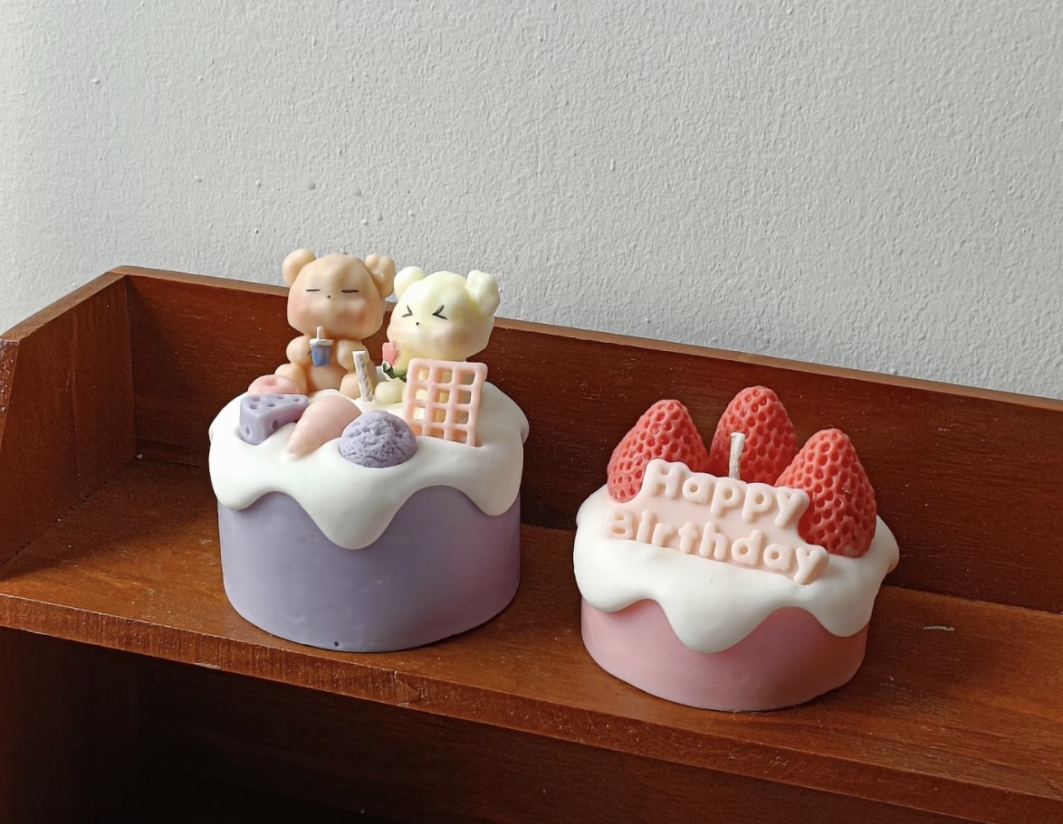 candle cake making
