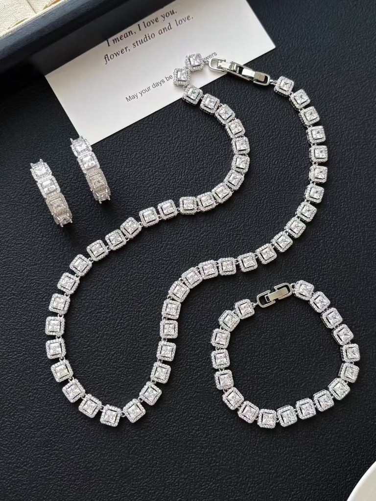 Square Halo Jewelry Set