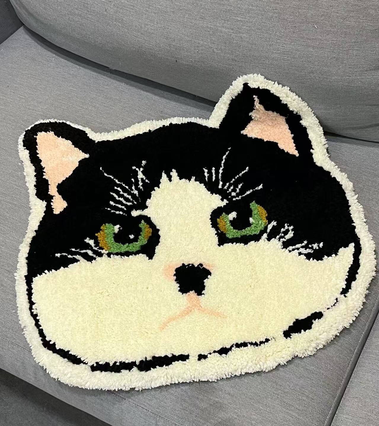 Tufting (24×24 inch)